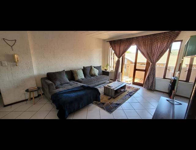 2 BEDROOM APARTMENT FOR SALE IN GLENVISTA